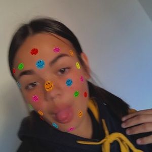 Meet your Posher, Andrea